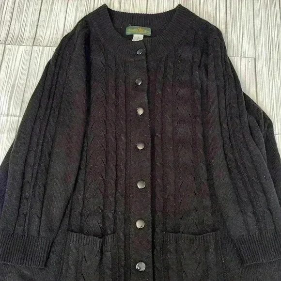 Hunter’s Run Cardigan - Picture 4 of 5